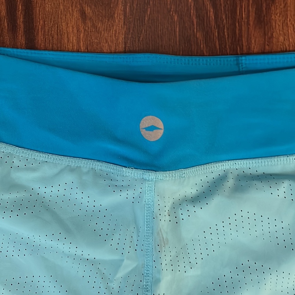 NWT Avis Turquoise Running Shorts - Picture 7 of 8